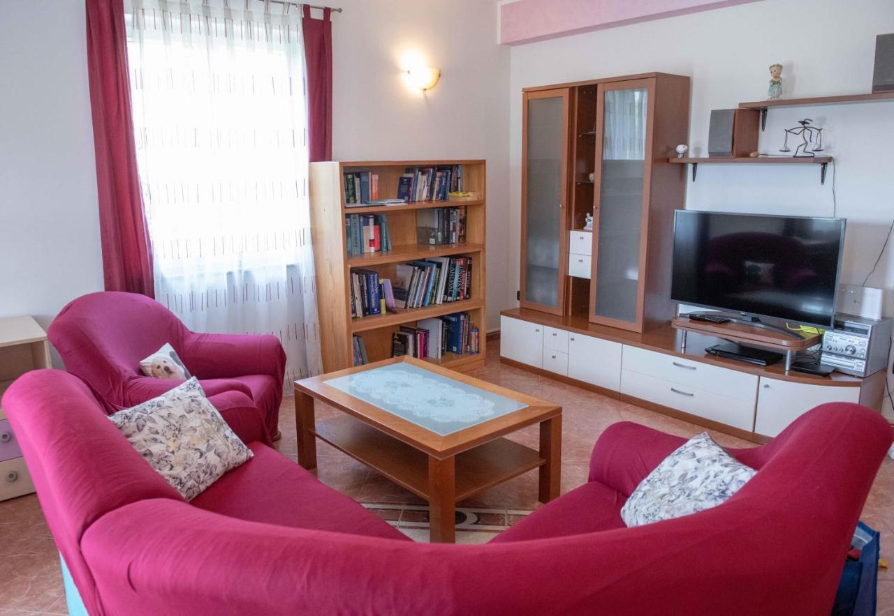 Apartment Kata โรวีน ภายนอก รูปภาพ