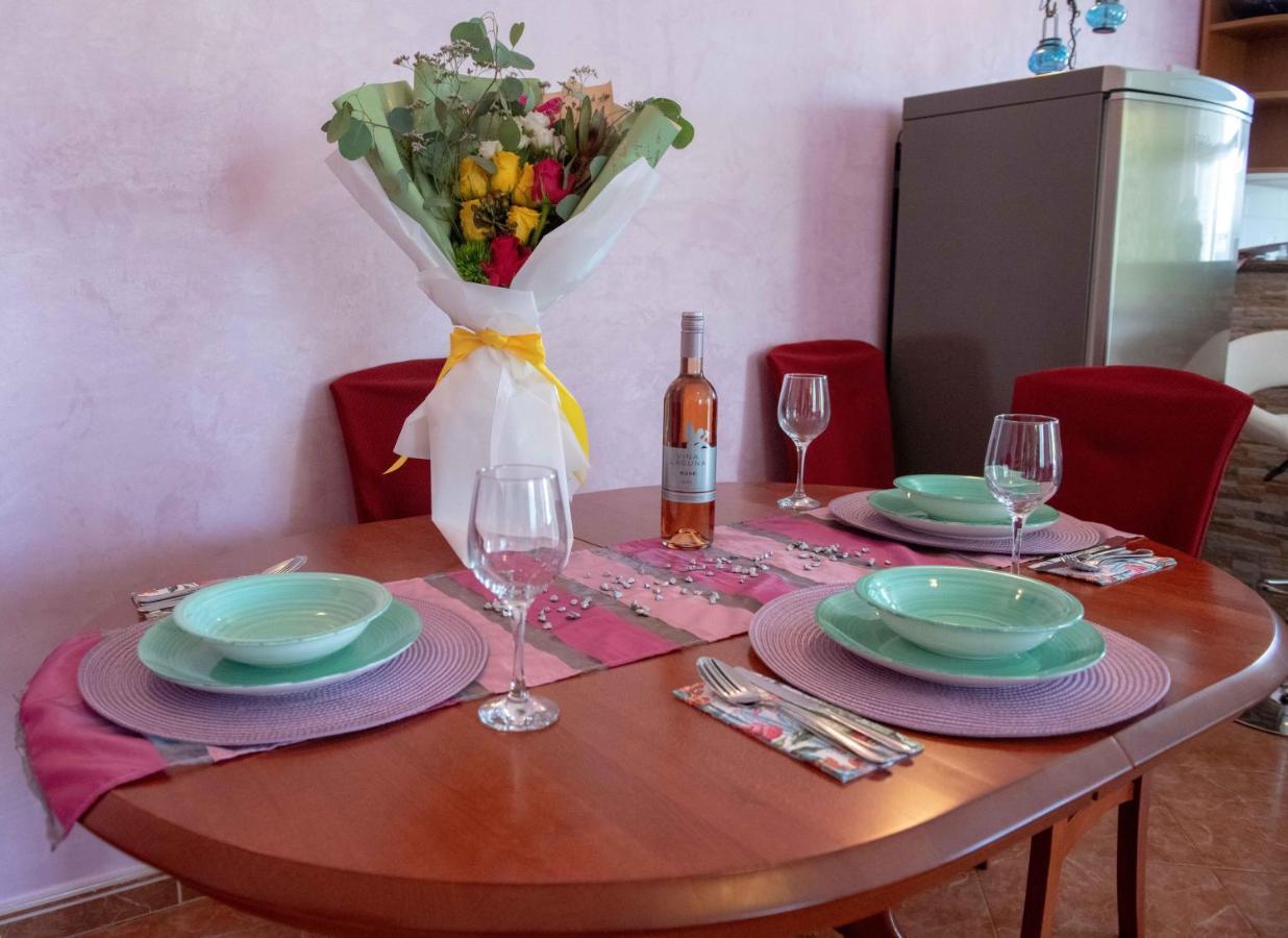 Apartment Kata โรวีน ภายนอก รูปภาพ
